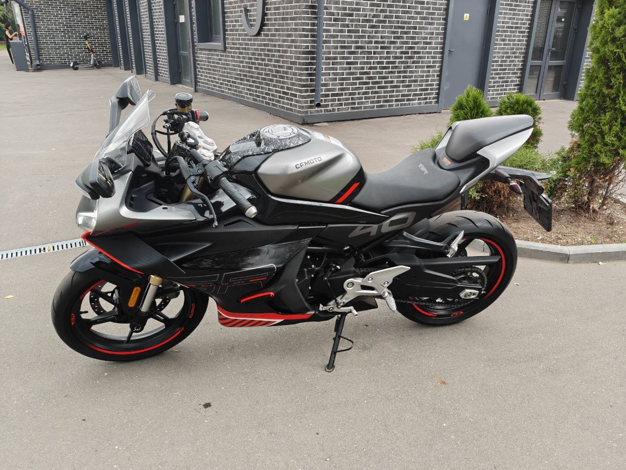 CFMOTO 450SR: спортбайк, который не пытается тебя убить